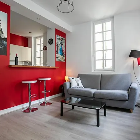 Apartament Corps Et Graphi